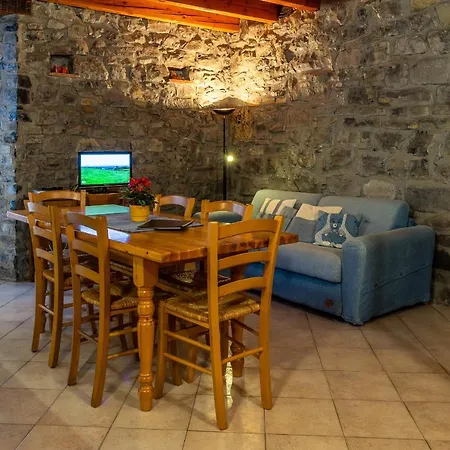 Apartment Castello Di Zorzino Iseo Riva di Solto