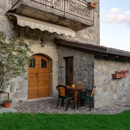 Castello Di Zorzino Iseo Apartamento *